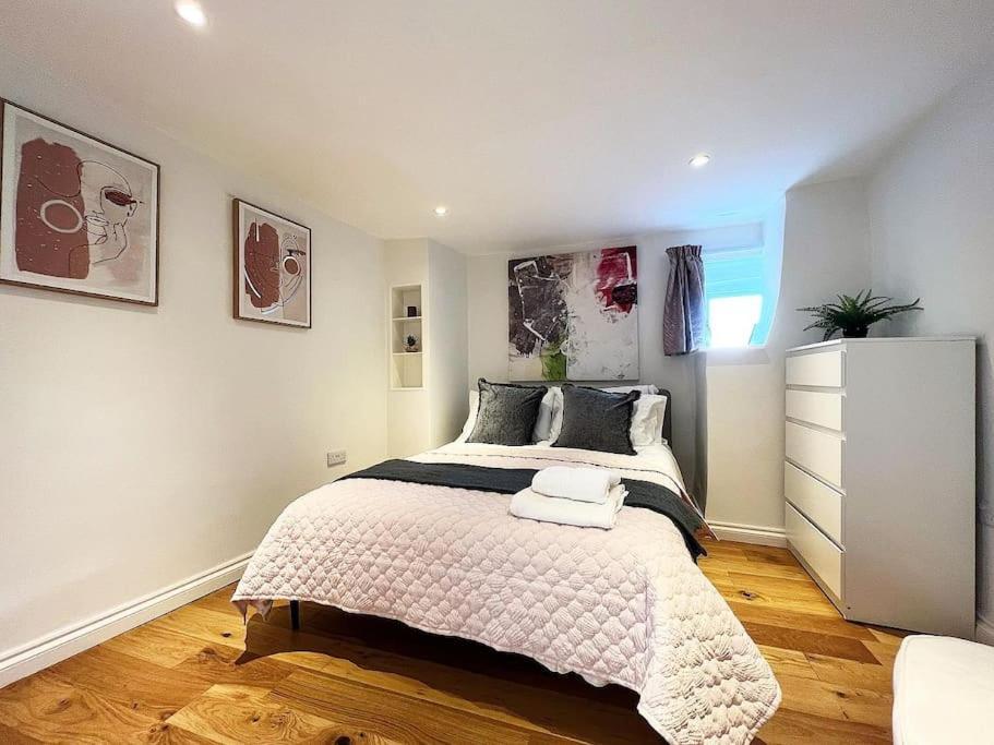 Quirky 3 Bedroom Town House In Clifton, Бристол Екстериор снимка
